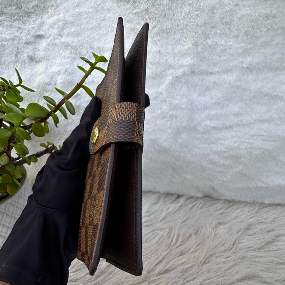 Louis Vuitton Damier Agenda - Picture 7 of 17